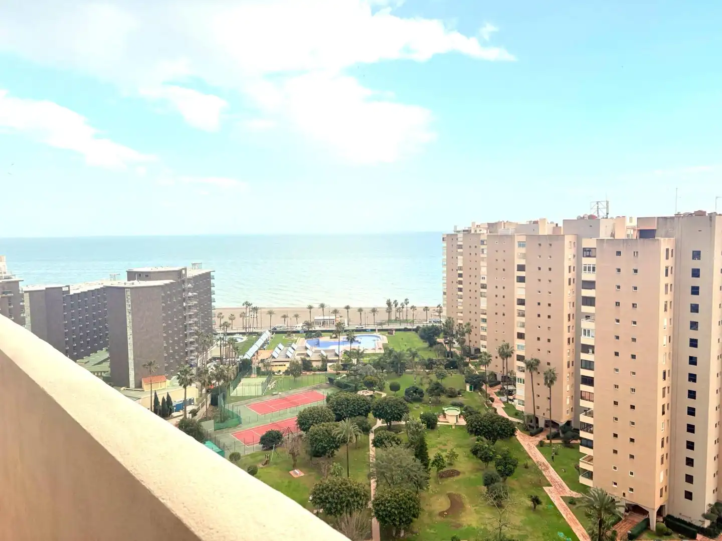 Attic for rent in Calle PASEO DEL COLORADO, Playamar - Benyamina