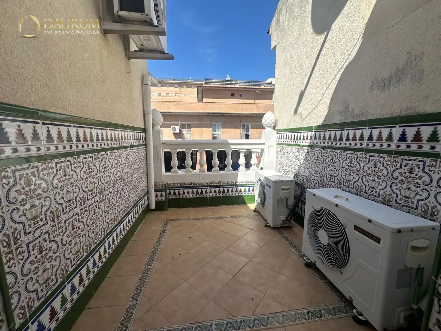 Terrassa de Casa adosada en venda en Sevilla amb Aire condicionat, Calefacció i Terrassa
