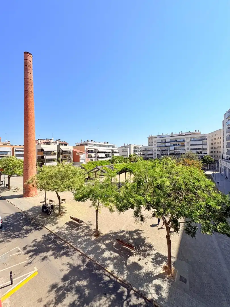 Vista exterior de Àtic en venda en Sabadell amb Parquet, Terrassa i Balcó