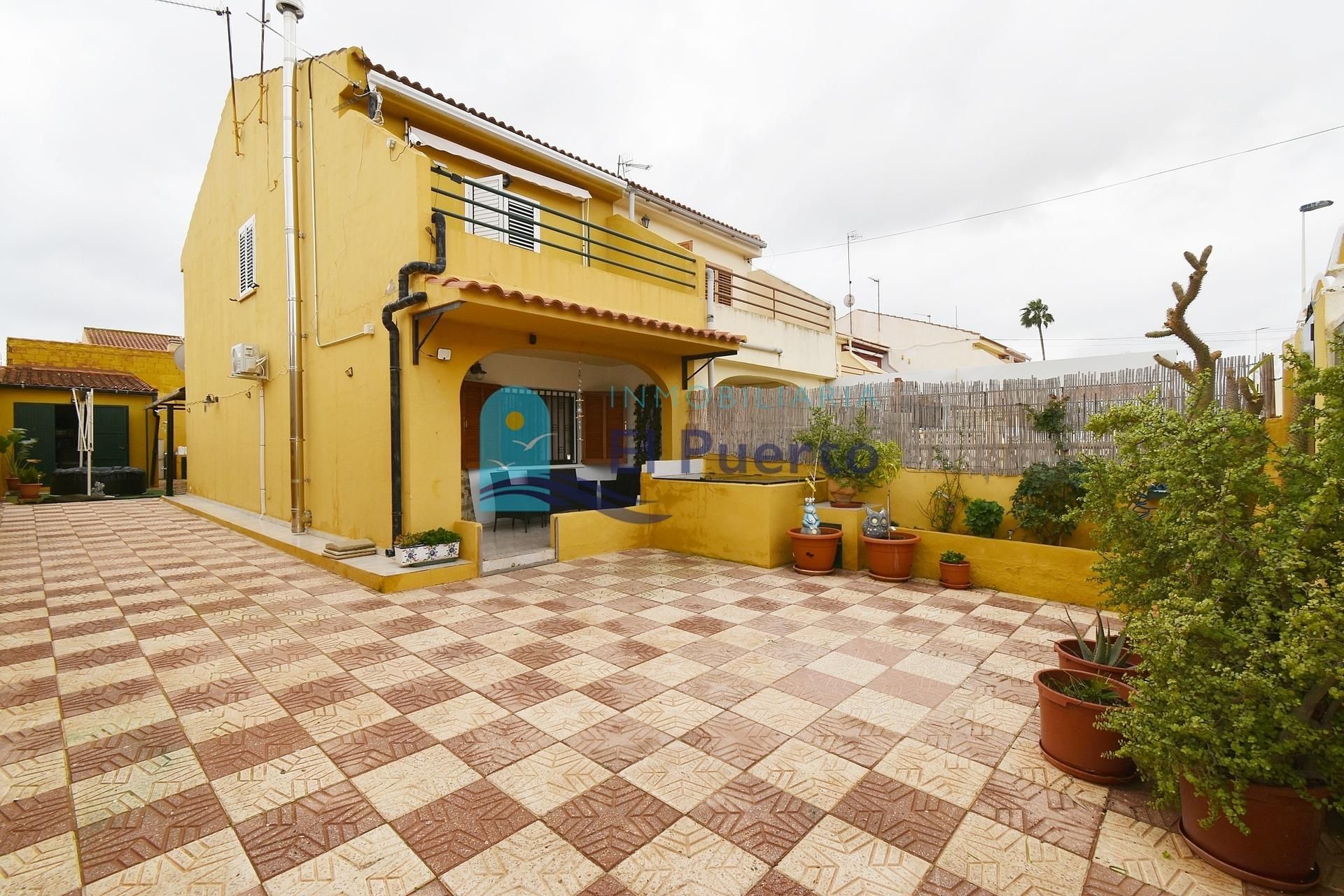 Vista exterior de Dúplex en venda en Mazarrón amb Aire condicionat, Calefacció i Jardí privat