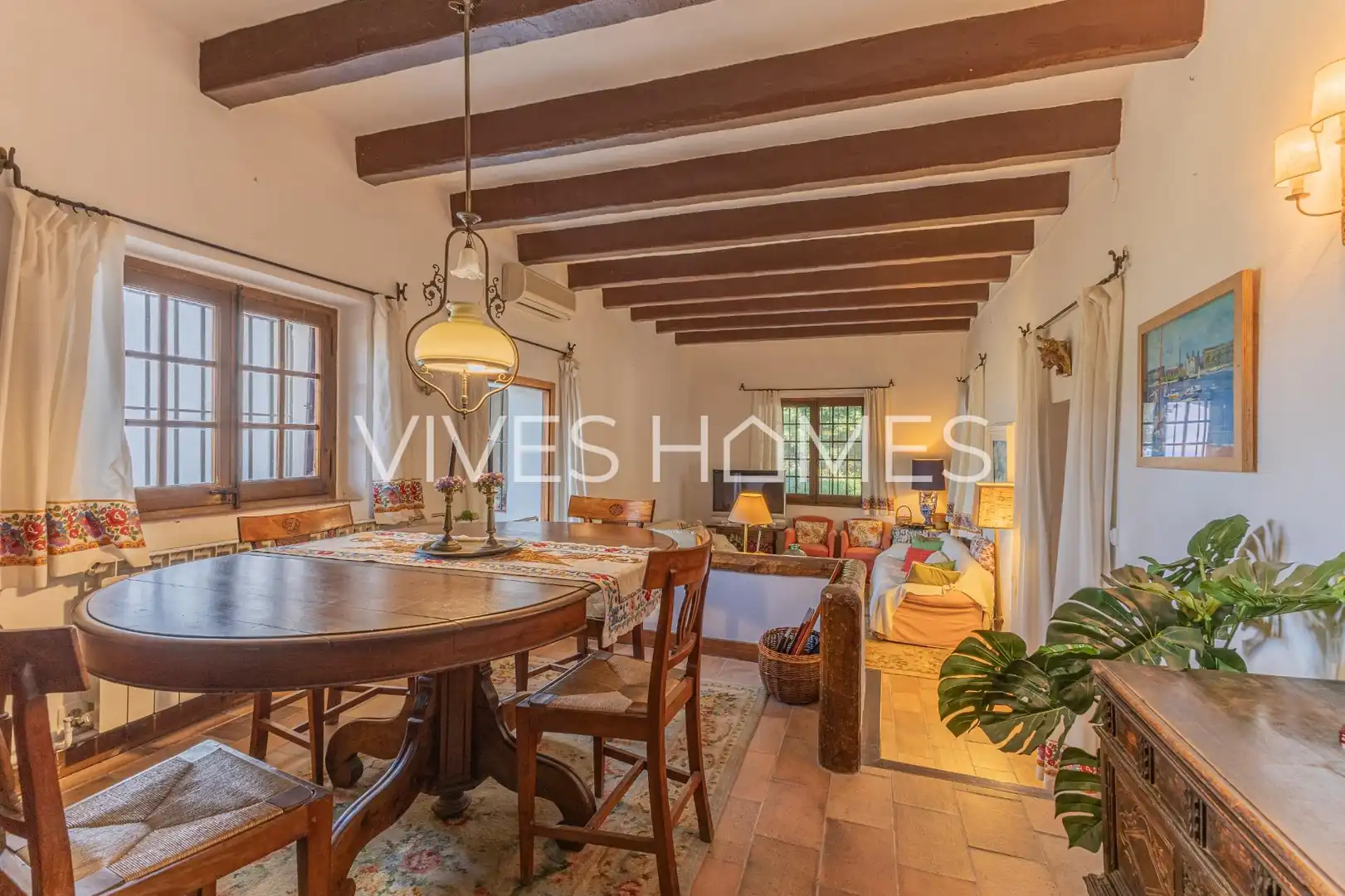 Comedor de Casa o chalet en venta en Mataró con Aire acondicionado, Calefacción y Jardín privado