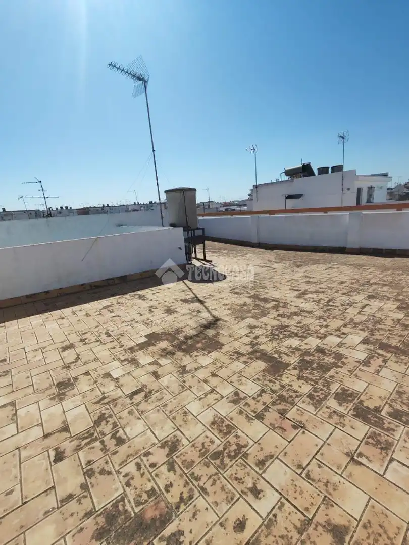 Terrassa de Casa adosada en venda en Marchena amb Aire condicionat