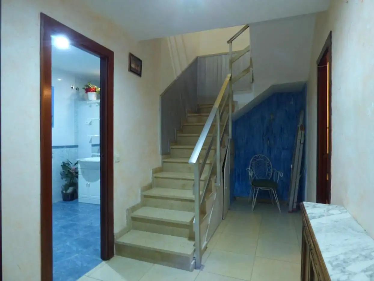 Maisonette zum Verkauf in Benidorm mit Klimaanlage, Terrasse und Möbliert