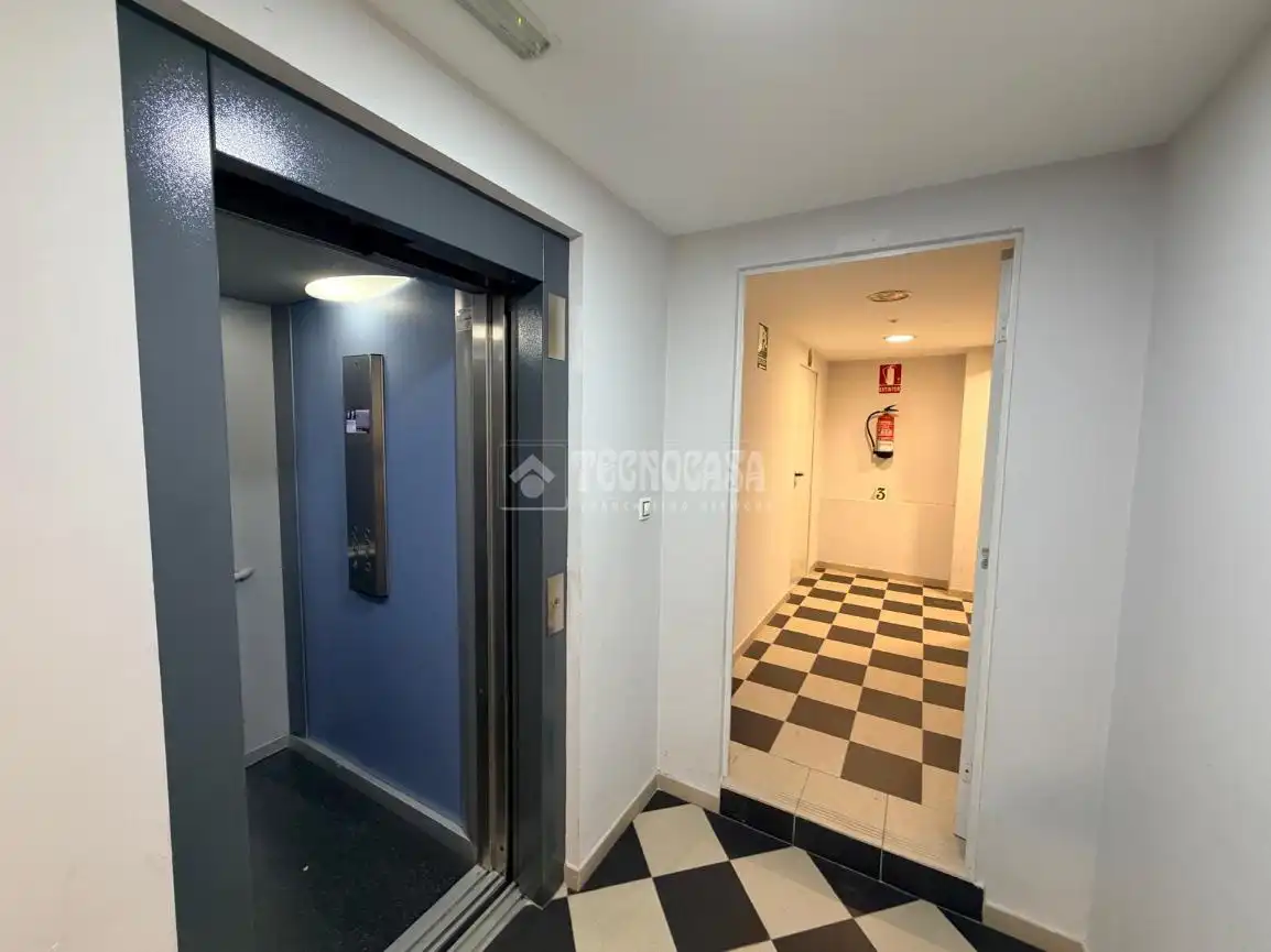 Büro zum Verkauf in Valladolid mit Heizung und Terrasse