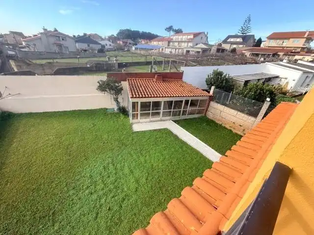 Jardí de Casa o xalet en venda en Sanxenxo amb Jardí privat, Terrassa i Moblat