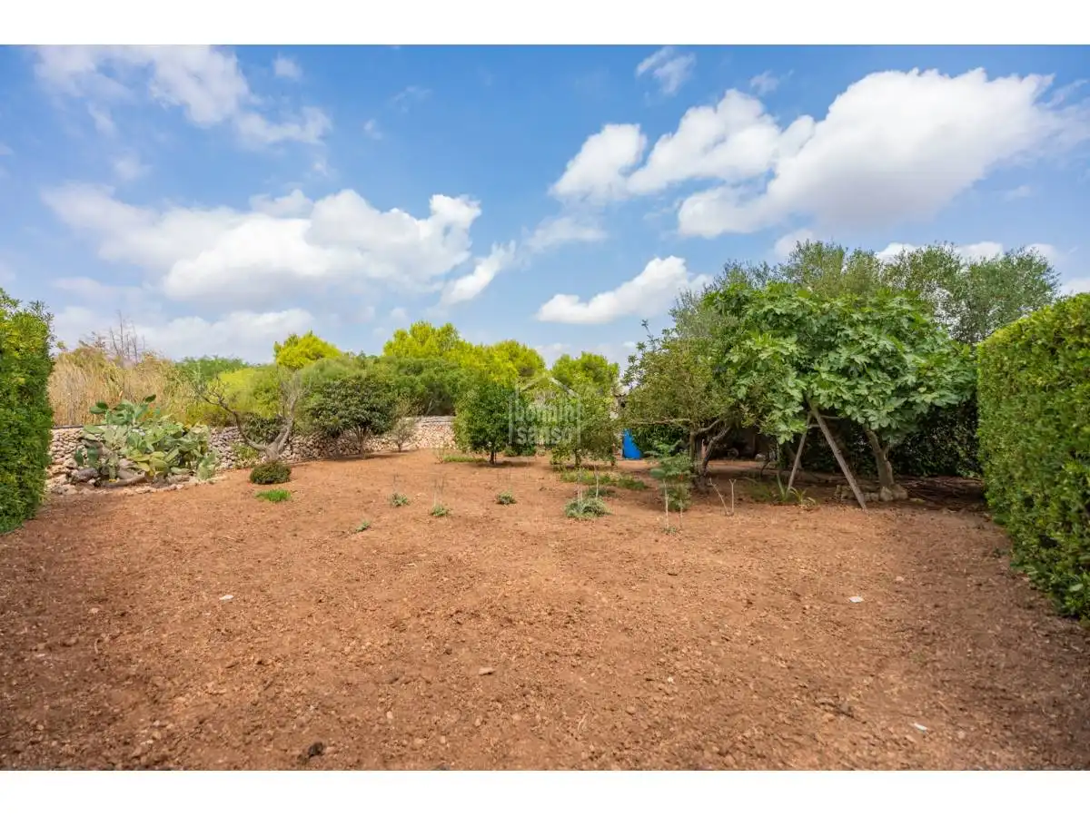 Jardí de Finca rústica en venda en Sant Lluís amb Calefacció, Jardí privat i Terrassa