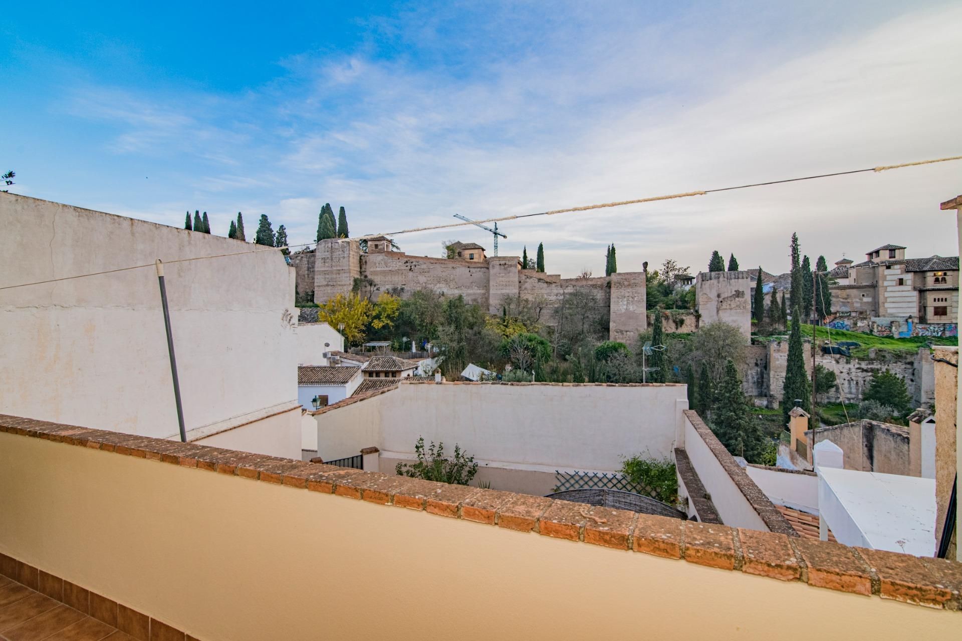 Vista exterior de Pis en venda en  Granada Capital amb Jardí privat, Terrassa i Traster