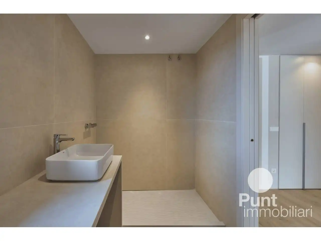 Bathroom of Houses for sale in Premià de Dalt  with Air Conditioner and Heating
