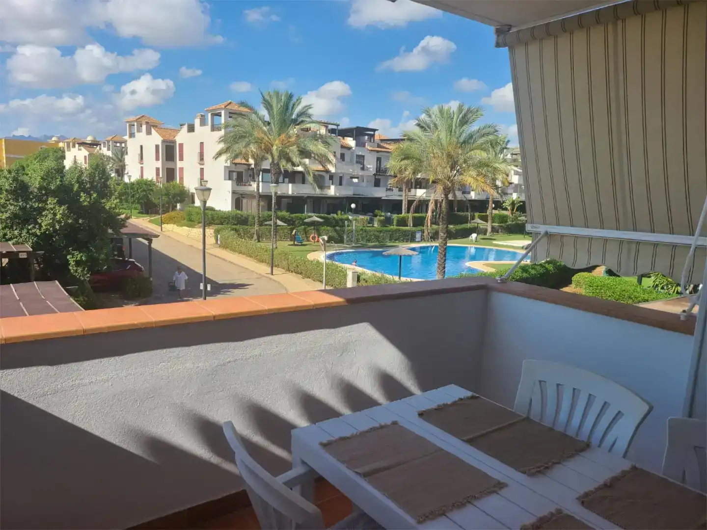 Terrasse von Wohnungen zur Miete in Vera mit Klimaanlage, Schwimmbad und Möbliert