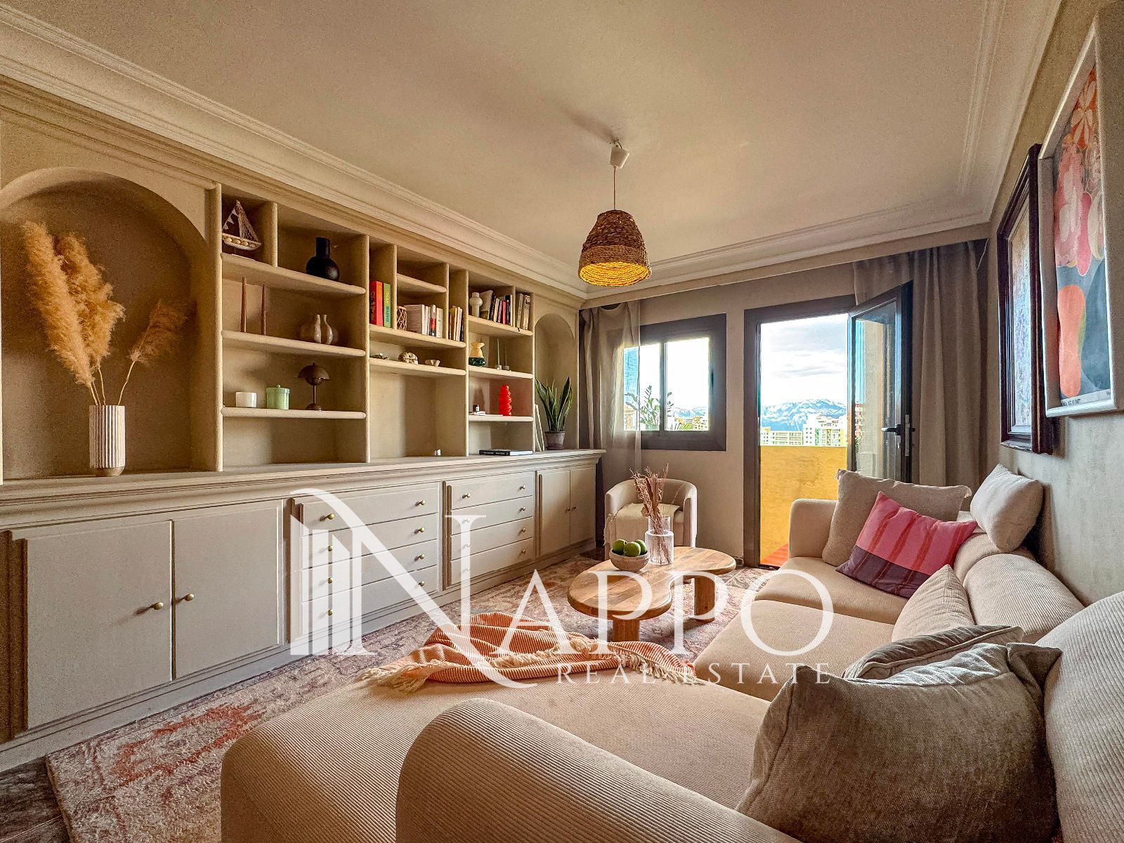 Sala d'estar de Pis en venda en  Palma de Mallorca amb Aire condicionat, Terrassa i Moblat