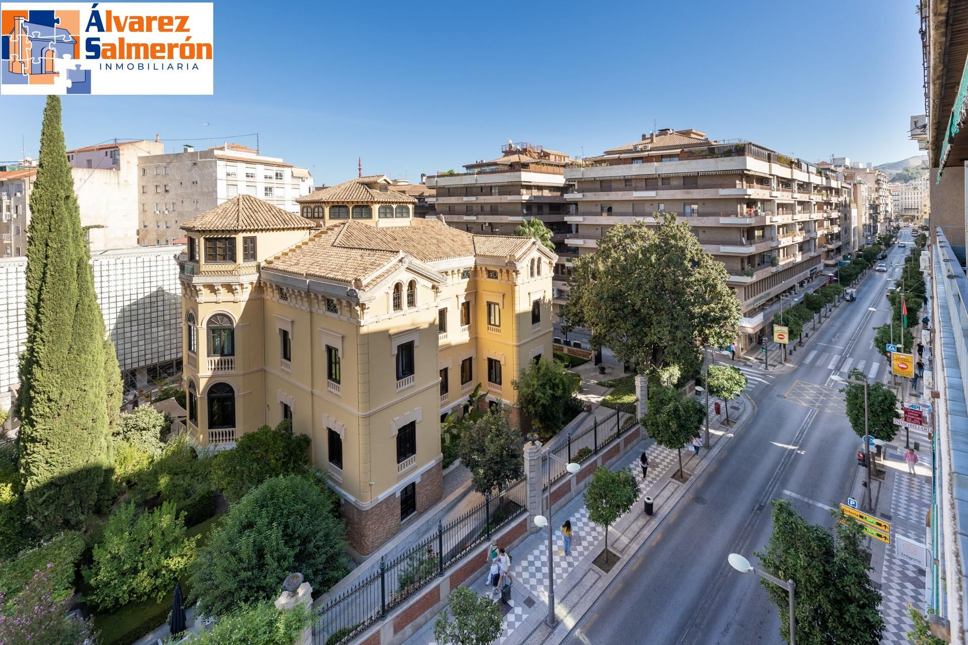 Exterior view of Flat for sale in  Granada Capital  with Balcony