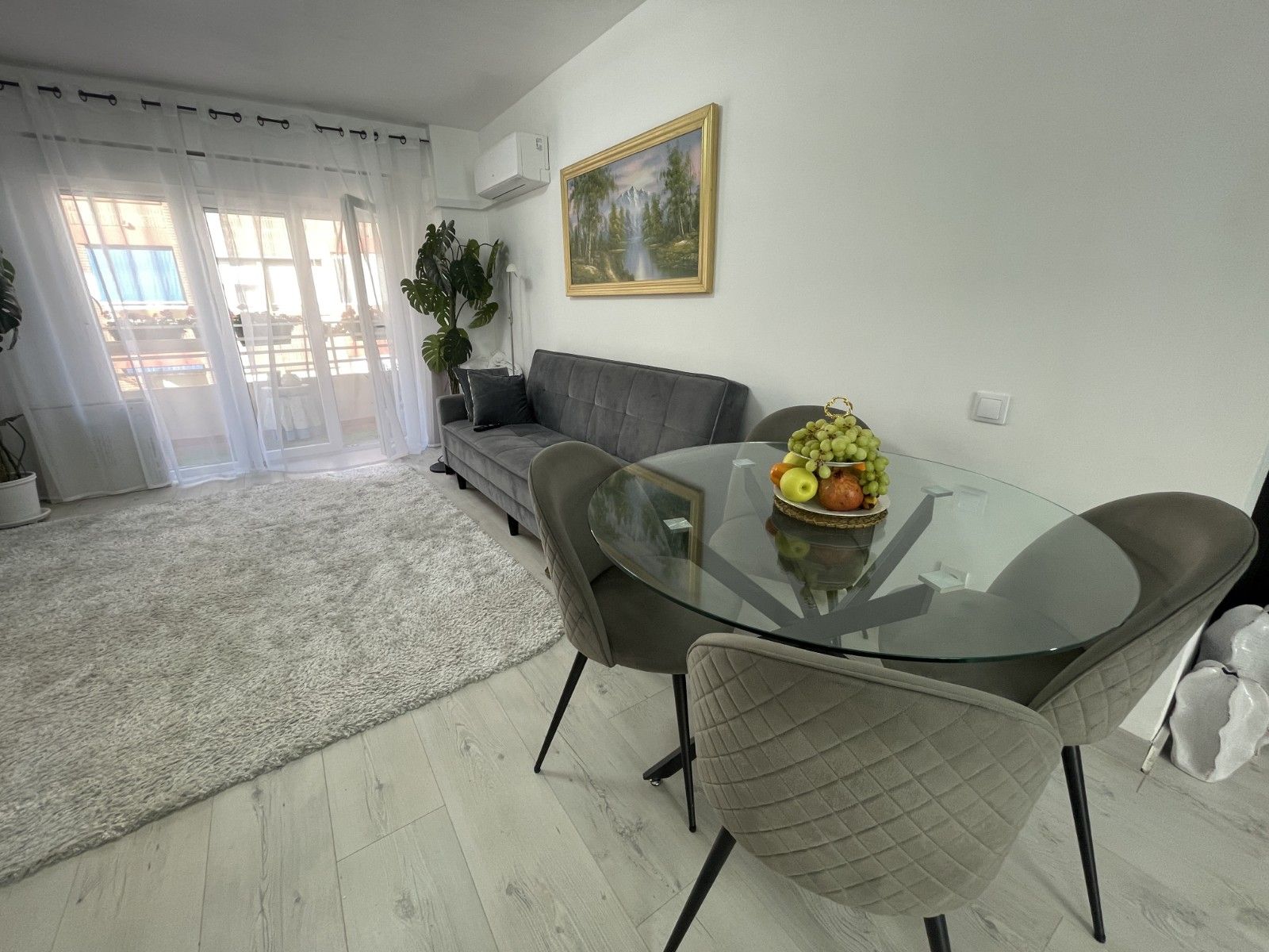Living room of Flat for sale in Guardamar del Segura  with Air Conditioner, Terrace and Furnished