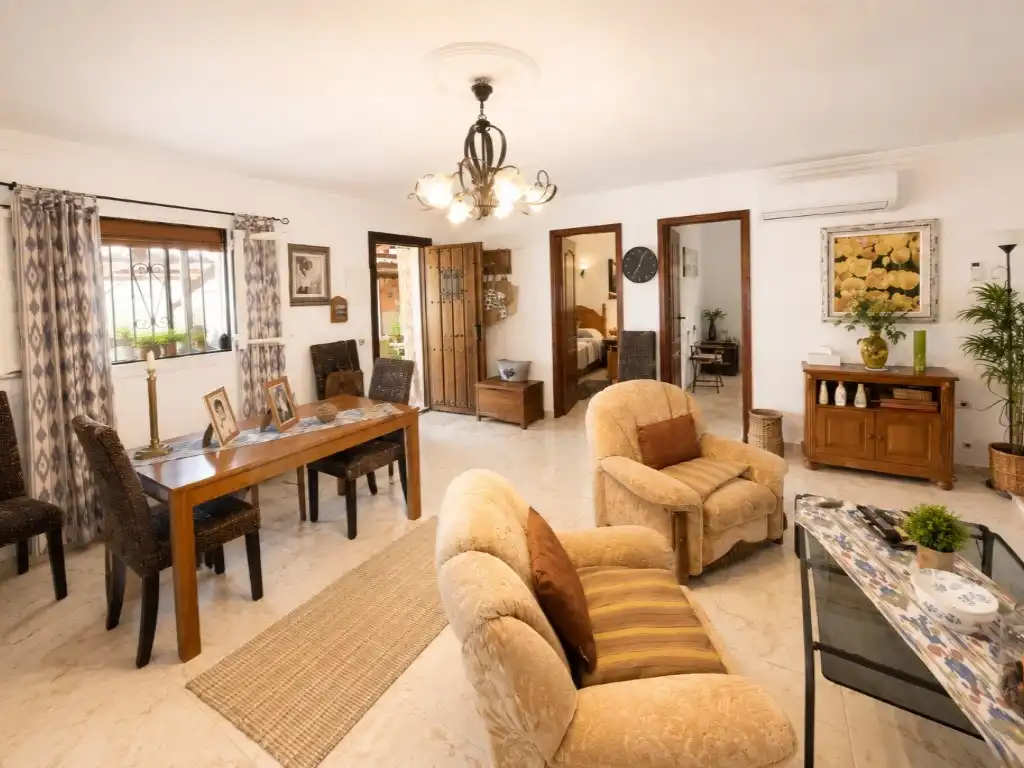 Sala d'estar de Finca rústica en venda en  Palma de Mallorca amb Jardí privat i Terrassa