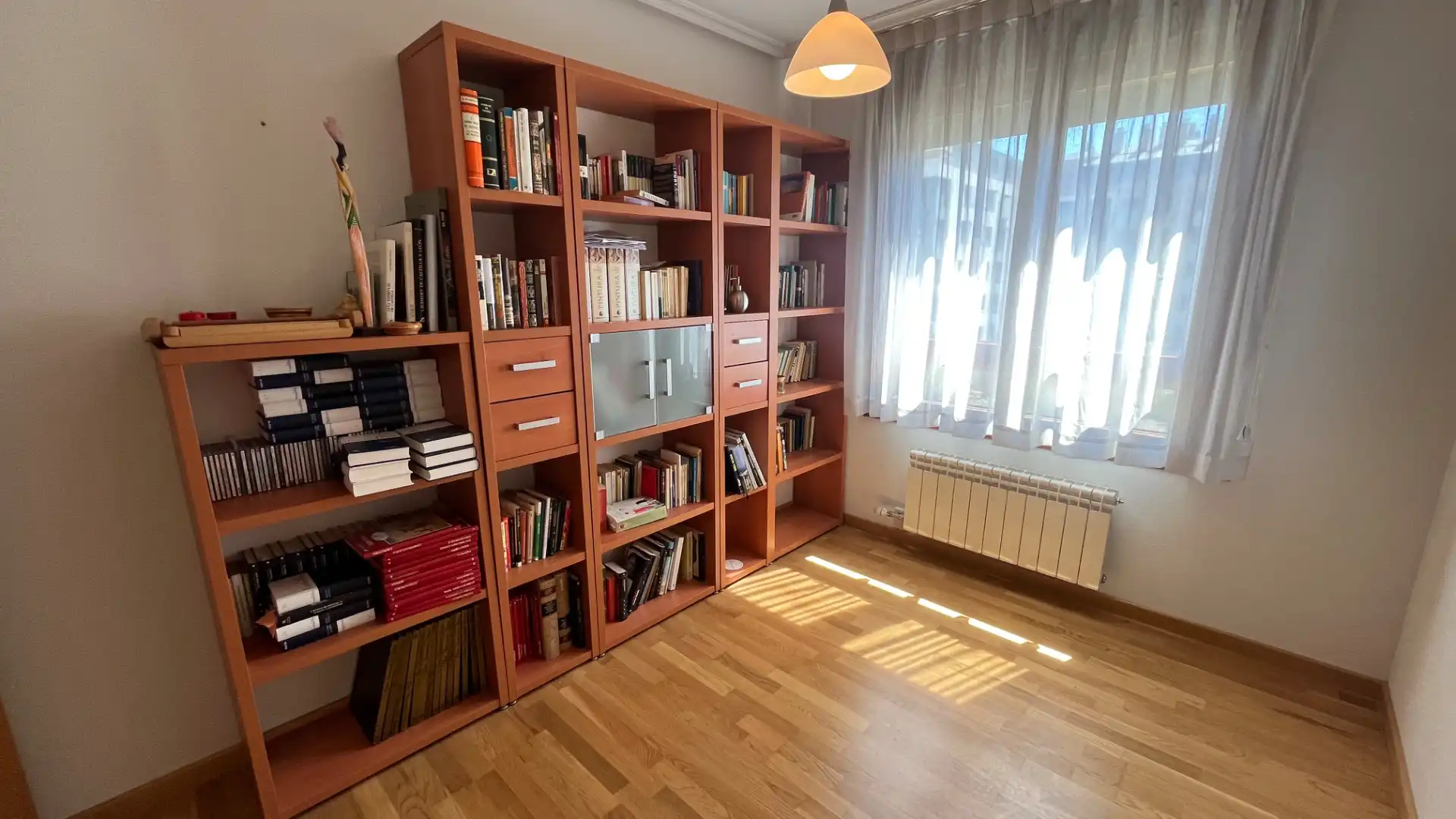 Sala d'estar de Pis en venda en Valladolid amb Calefacció i Parquet