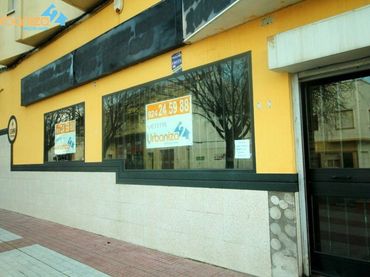 Local comercial en venda a San Roque - Ronda Norte
