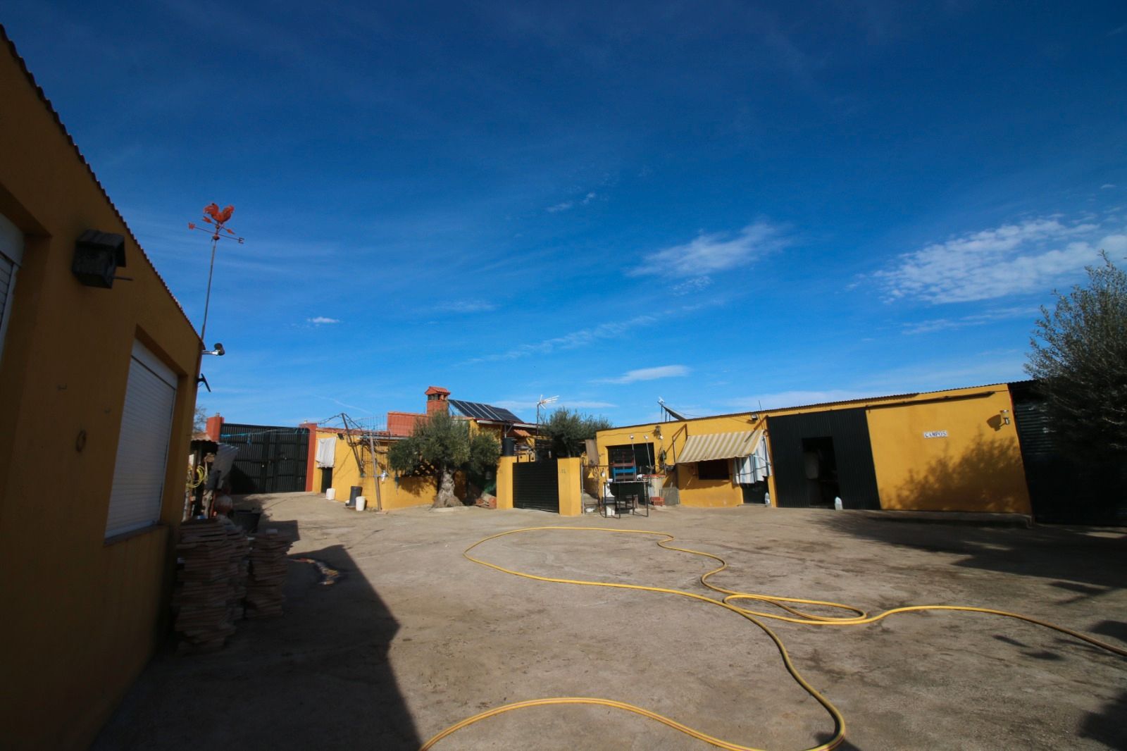 Vista exterior de Finca rústica en venta en Torremocha con Trastero, Amueblado y Horno