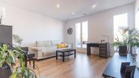 Sala d'estar de Àtic en venda en  Barcelona Capital amb Aire condicionat, Calefacció i Parquet