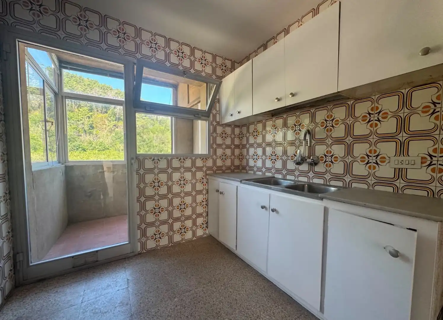 Kitchen of Flat for sale in Amer