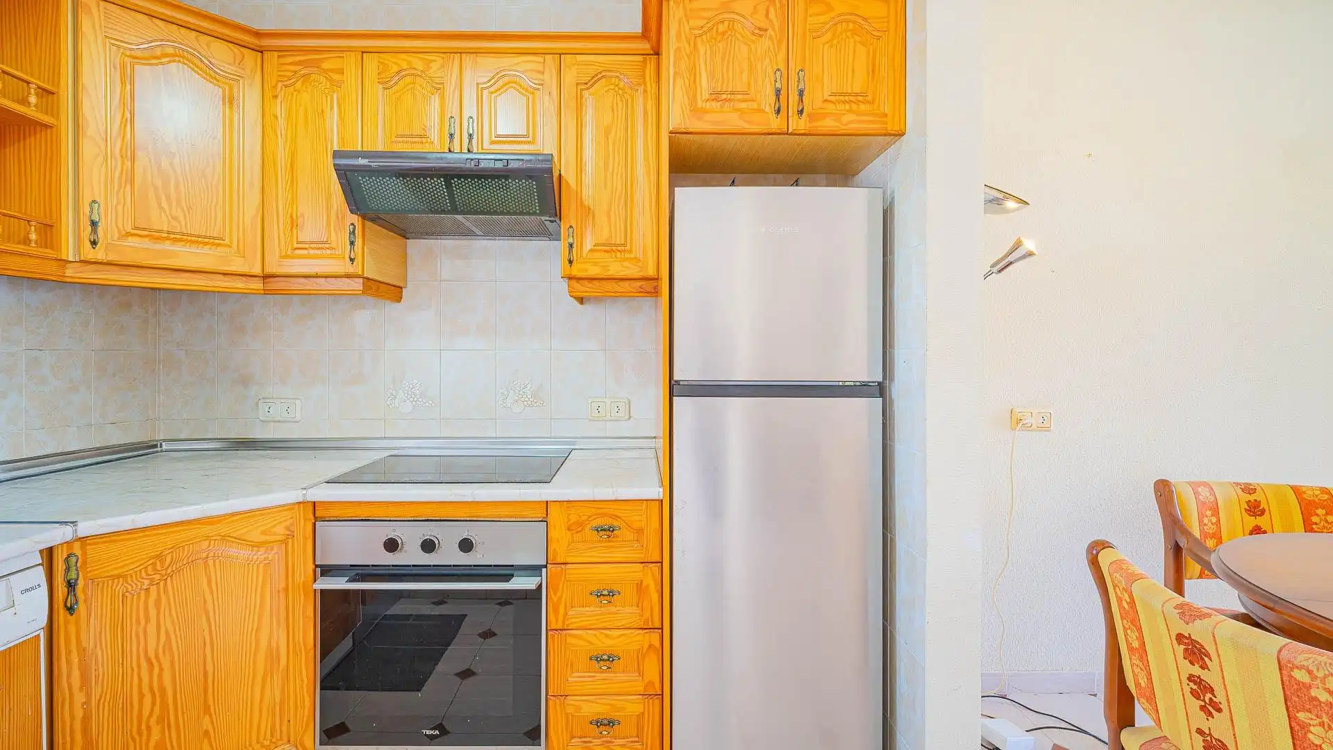Cocina de Casa adosada en venta en Torrevieja con Jardín privado, Trastero y Piscina