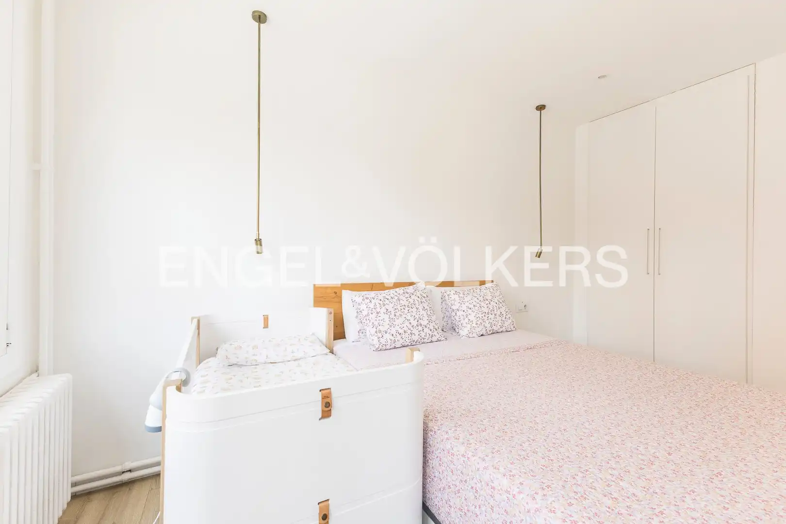 Schlafzimmer von Wohnung zum Verkauf in Barcelona mit Klimaanlage, Heizung und Parkett