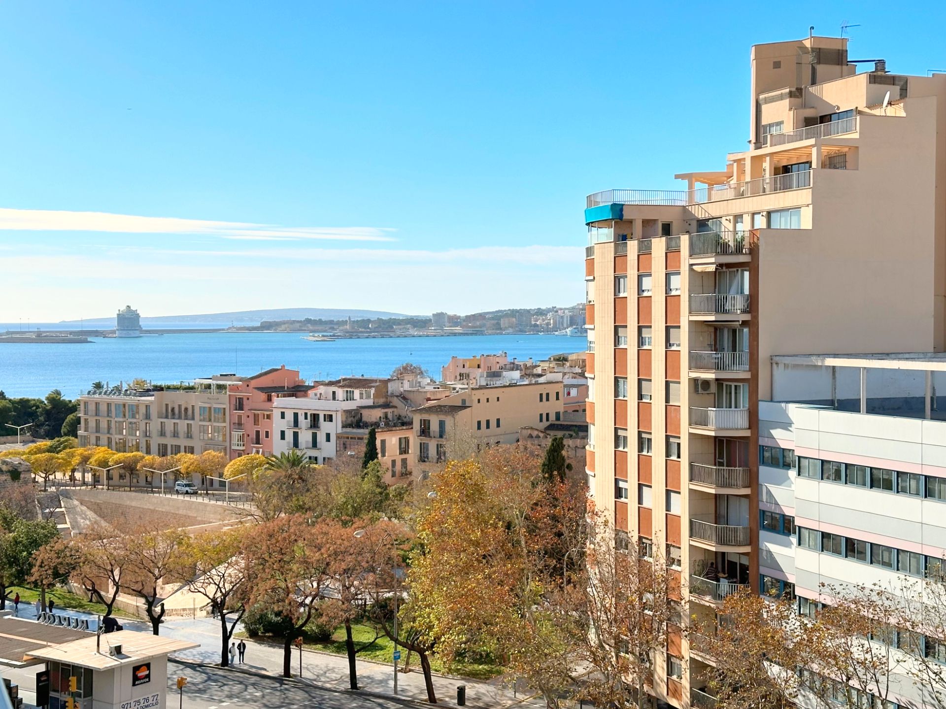 Bedroom of Flat for sale in  Palma de Mallorca  with Air Conditioner and Balcony