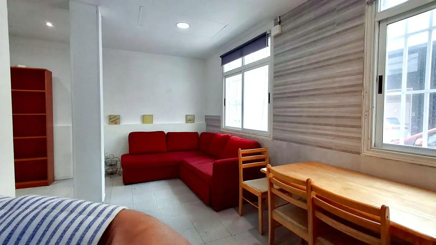 Wohnzimmer von Erdgeschoss zum Verkauf in A Coruña Capital  mit Heizung und Abstellraum