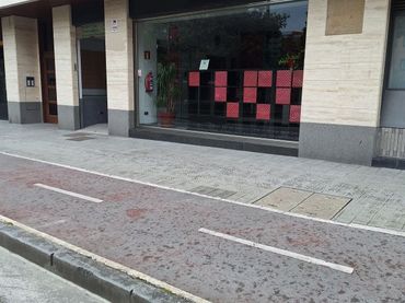 Locale commerciale in affitto a Durango