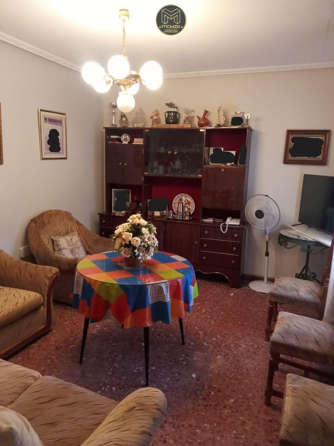 Living room of House or chalet for sale in  Jaén Capital  with Terrace and Storage room