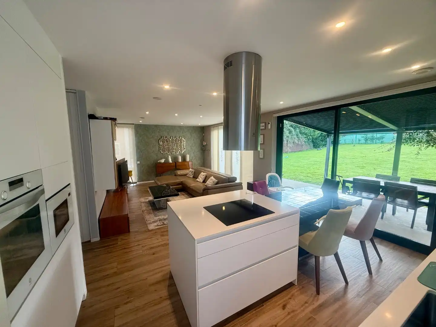 Cocina de Casa o chalet en venta en Gijón  con Aire acondicionado, Calefacción y Jardín privado
