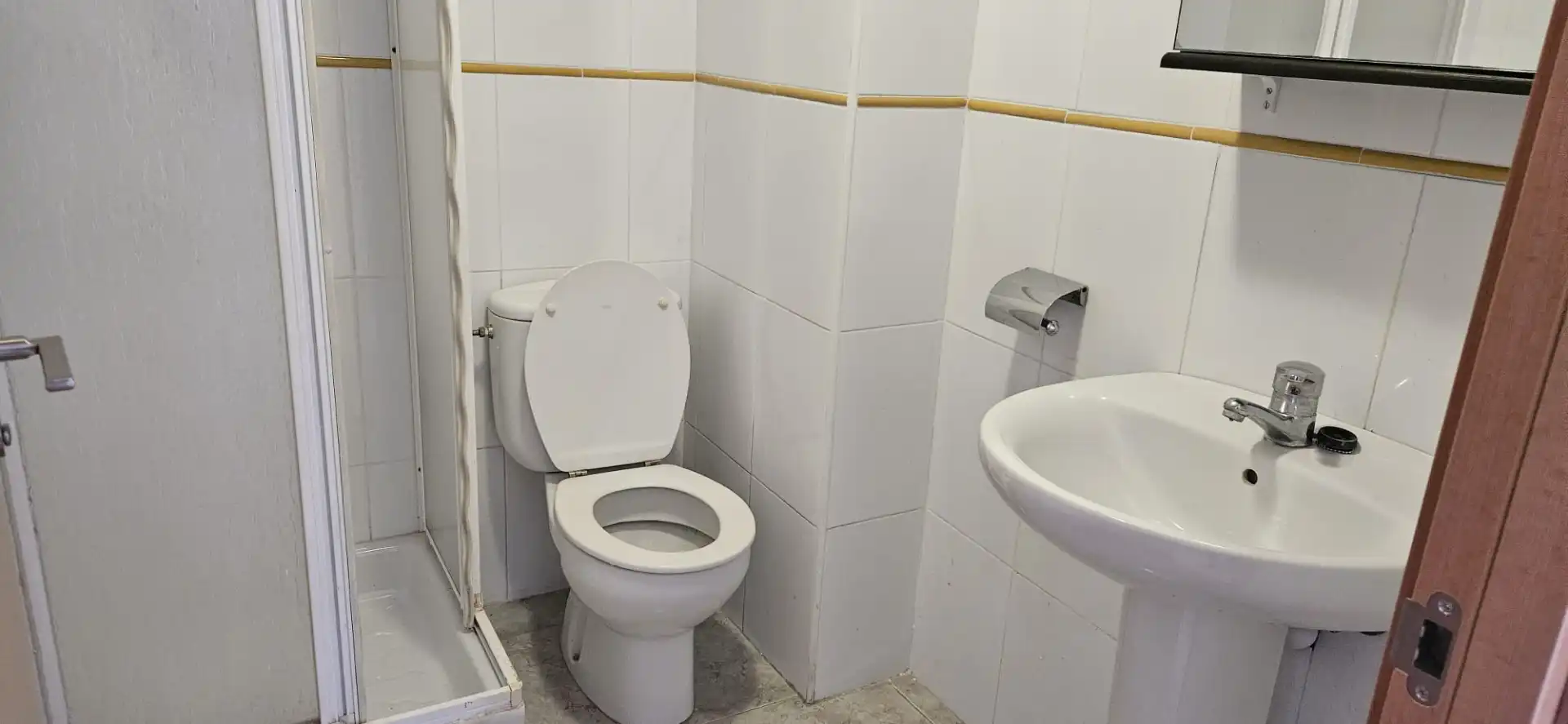 Bany de Pis en venda en Tarragona amb Aire condicionat, Terrassa i Moblat