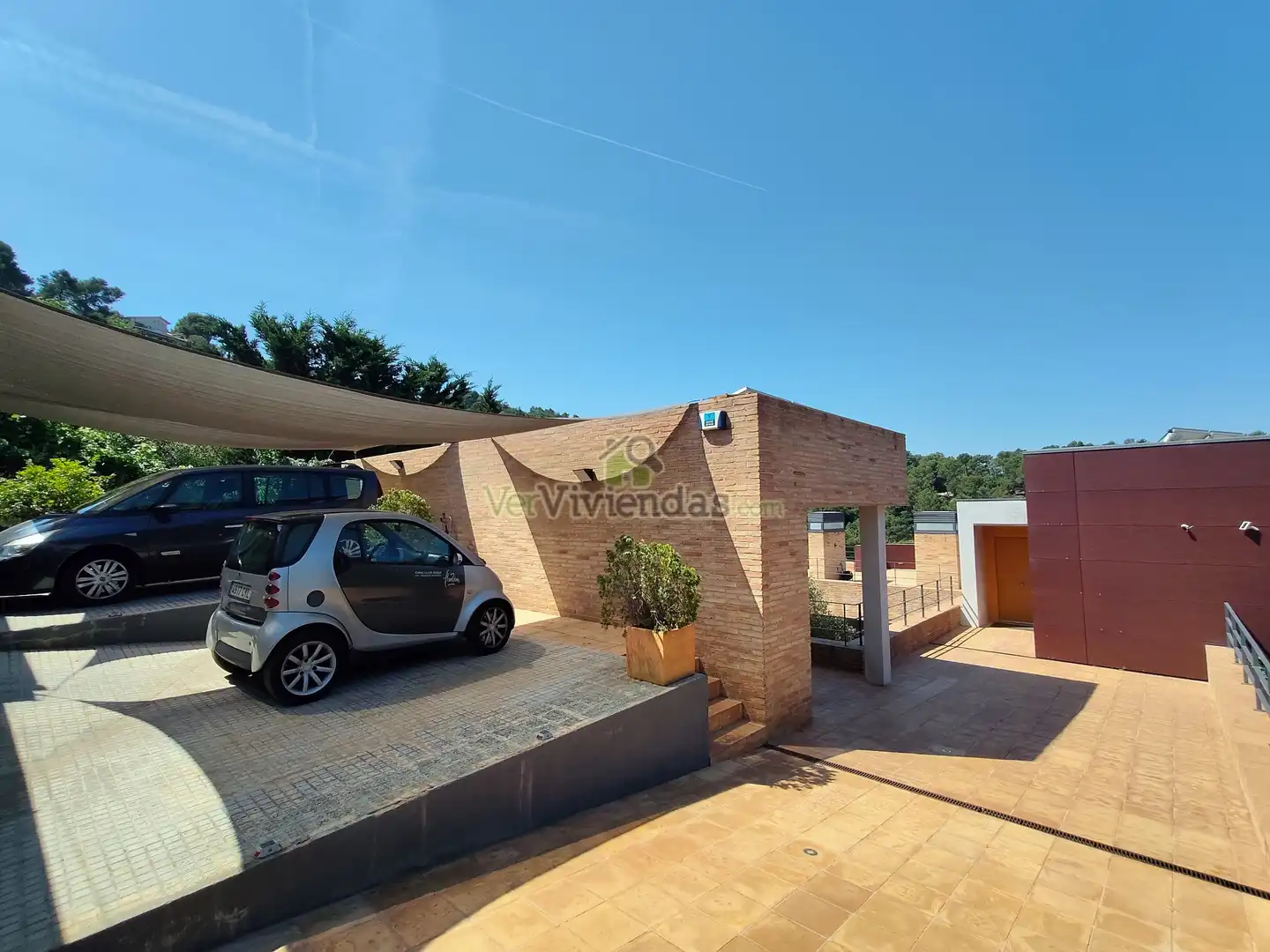 Jardí de Casa o xalet en venda en Sant Cugat del Vallès amb Aire condicionat, Calefacció i Jardí privat