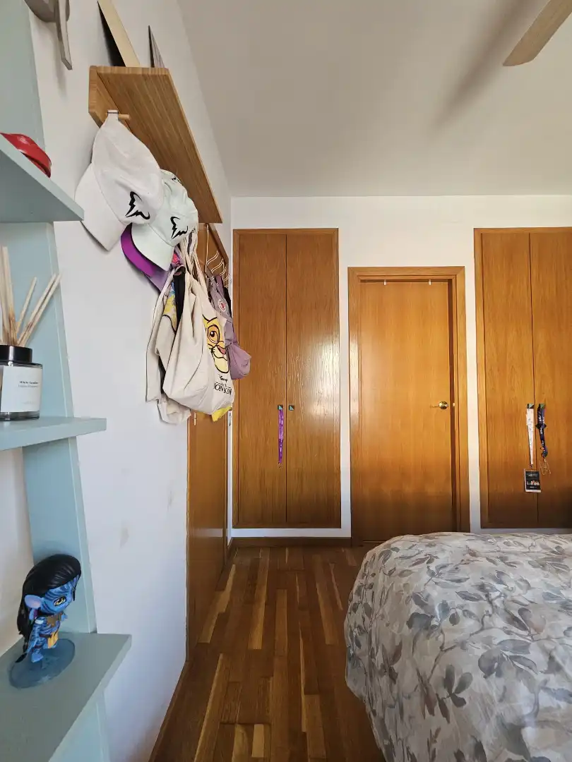 Habitación de Piso en venta en Barcelona con Parquet, Amueblado y Horno