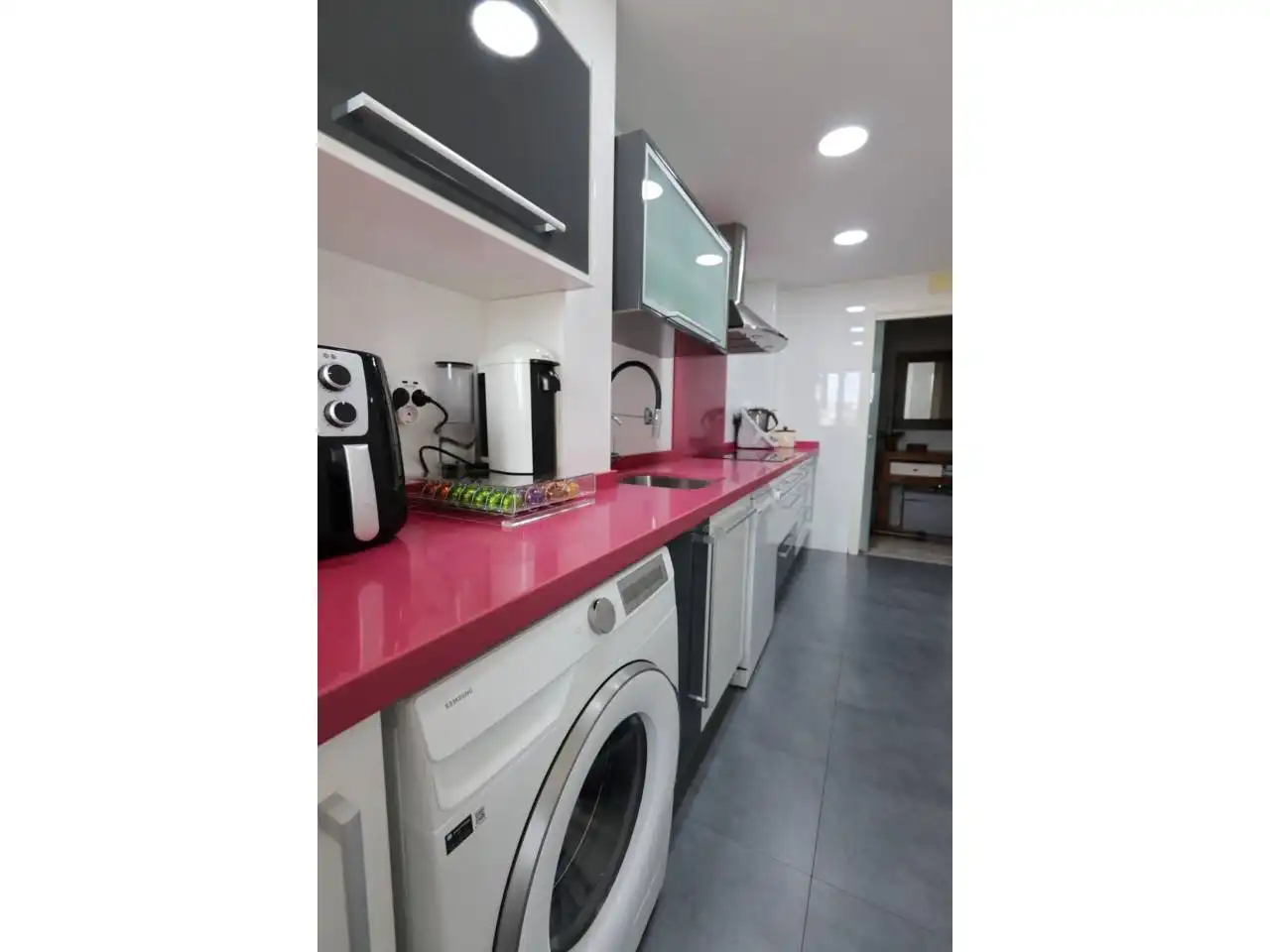Cocina de Piso en venta en L'Hospitalet de Llobregat con Aire acondicionado, Calefacción y Parquet