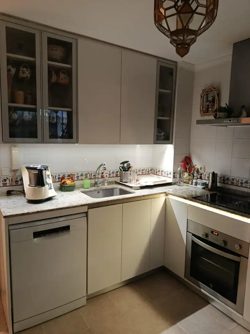 Küche von Wohnung zum Verkauf in Cádiz mit Klimaanlage