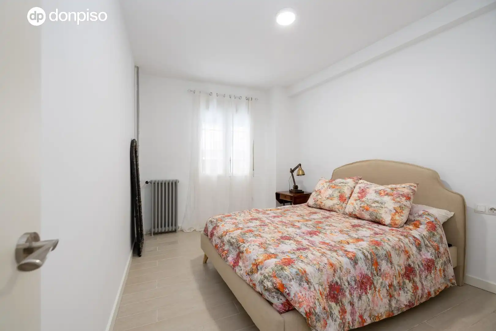 Bedroom of Flat for sale in Granada  with Air Conditioner and Heating