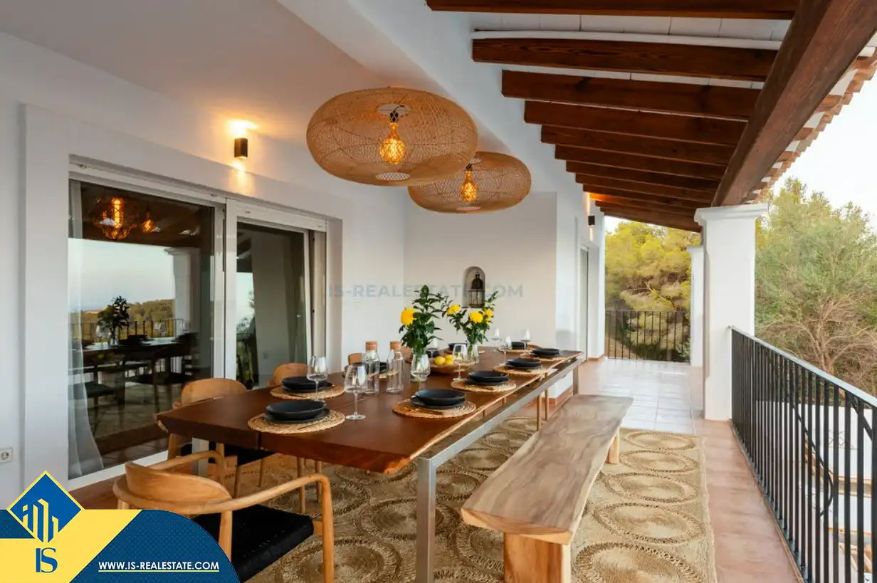 Menjador de Casa o xalet en venda en Santa Eulària des Riu amb Aire condicionat, Calefacció i Jardí privat