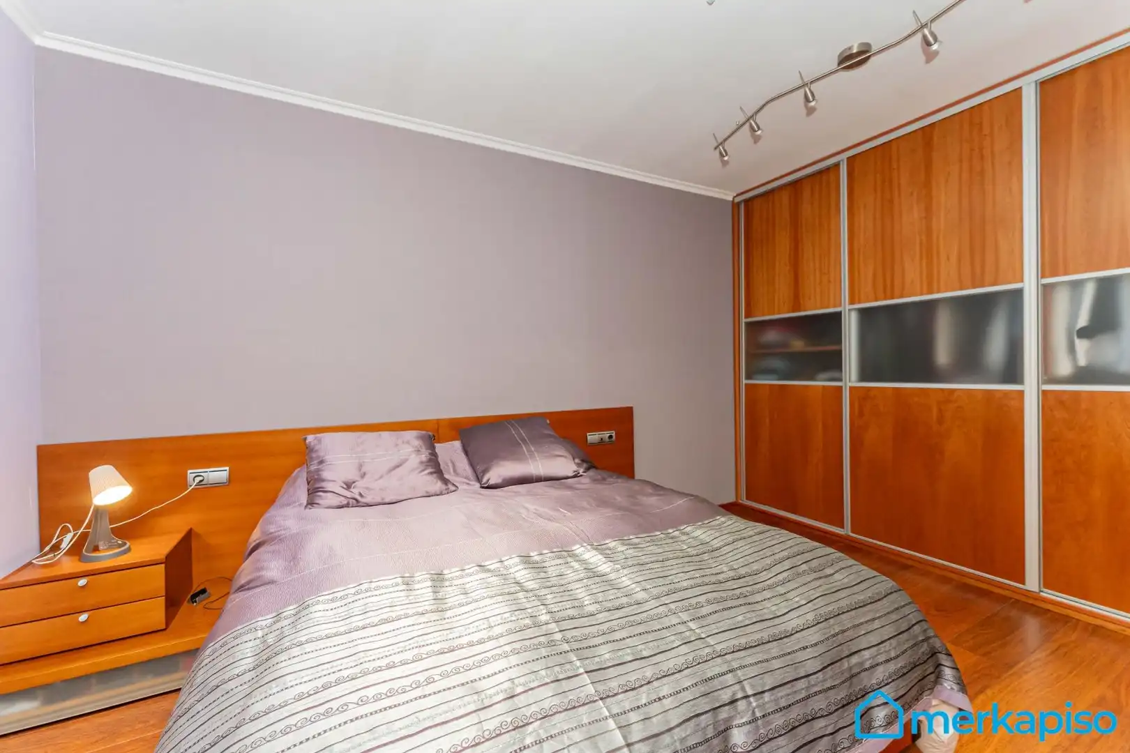 Habitación de Casa adosada en venta en Viladecans con Aire acondicionado, Terraza y Balcón