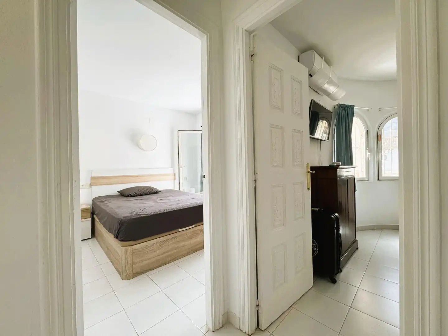 Schlafzimmer von Einfamilien-Reihenhaus zum Verkauf in Dénia mit Klimaanlage, Privatgarten und Terrasse