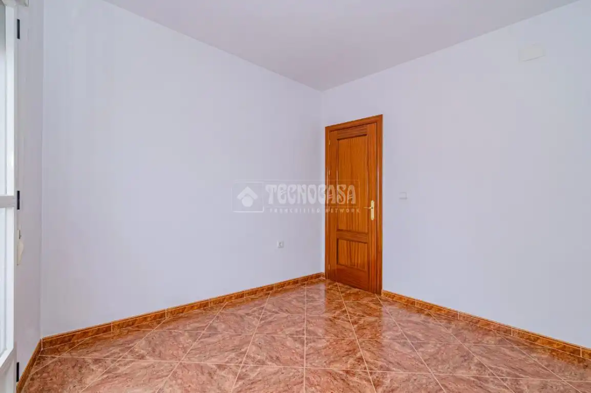 Dormitori de Casa adosada en venda en Loja