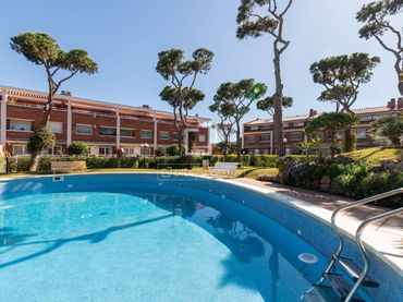 Villa con balcone in vendita a Gavà Mar