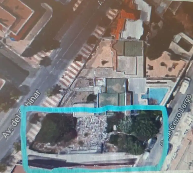 Residential land for sale in Quita