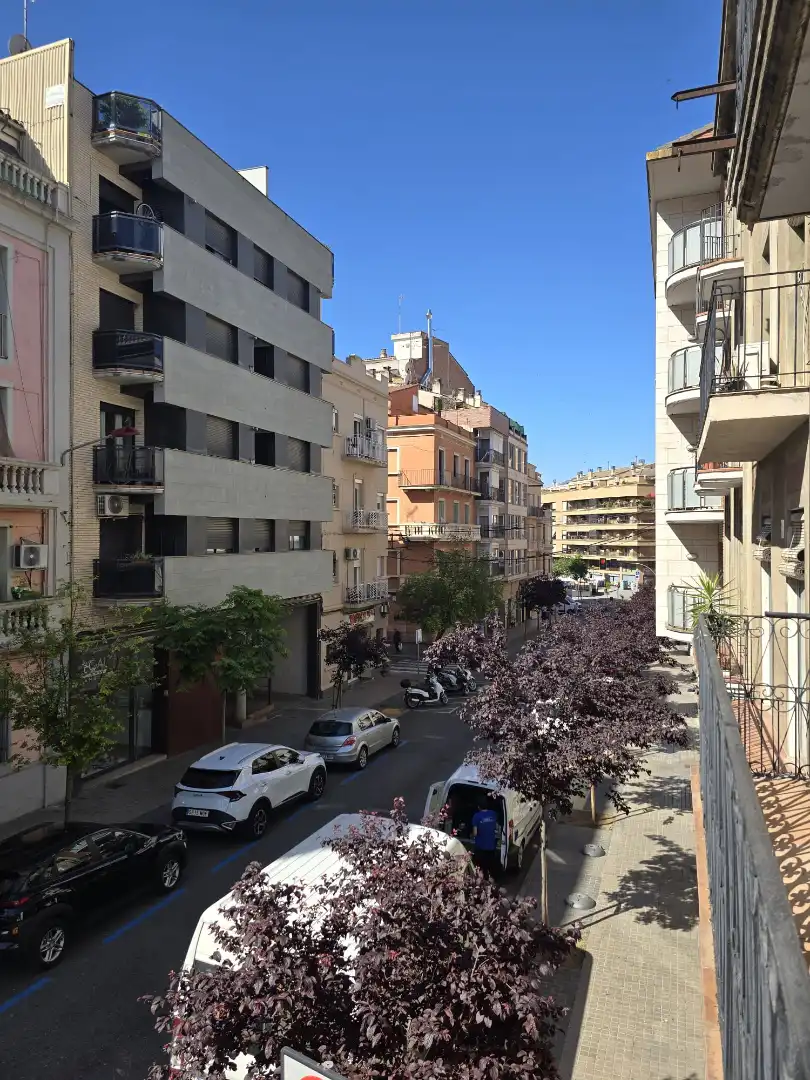 Vista exterior de Pis per a compartir en Lleida amb Moblat