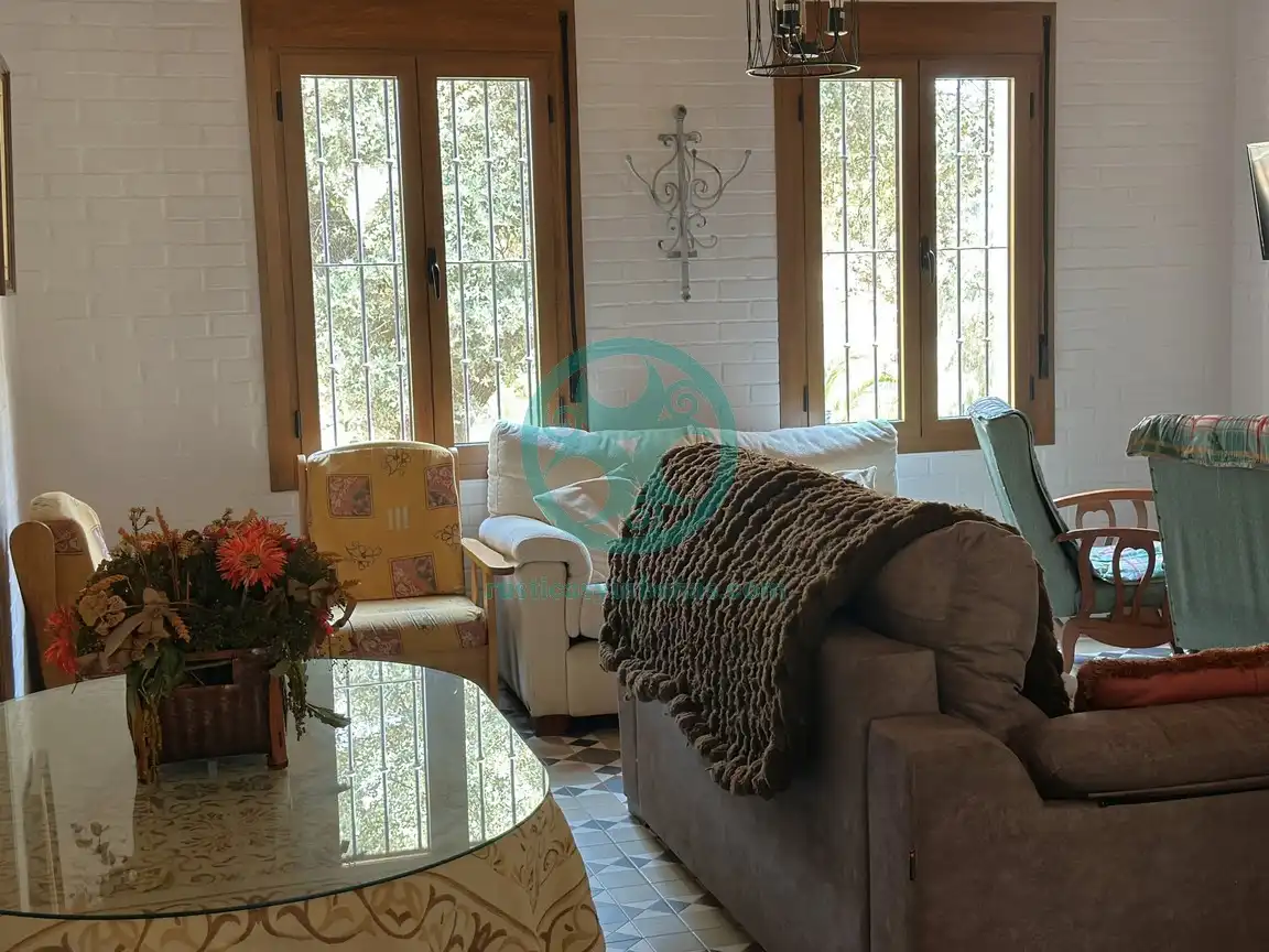 Wohnzimmer von Country house zur Miete in Cáceres mit Schwimmbad, Möbliert und Ofen