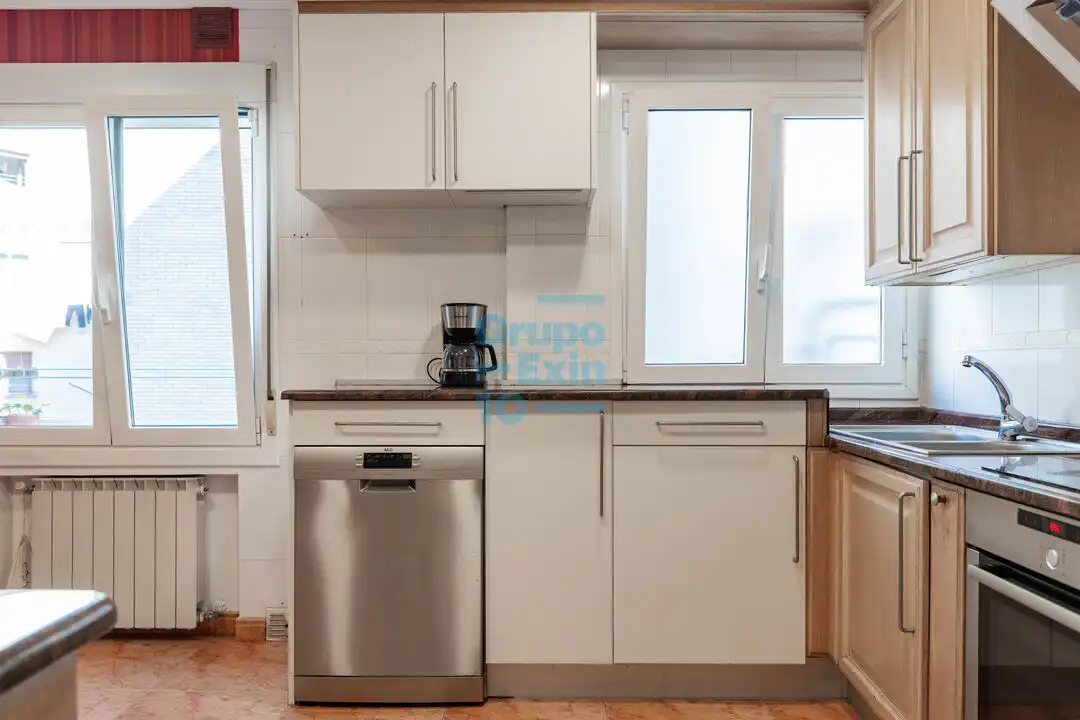 Cocina de Piso en venta en Donostia - San Sebastián  con Calefacción