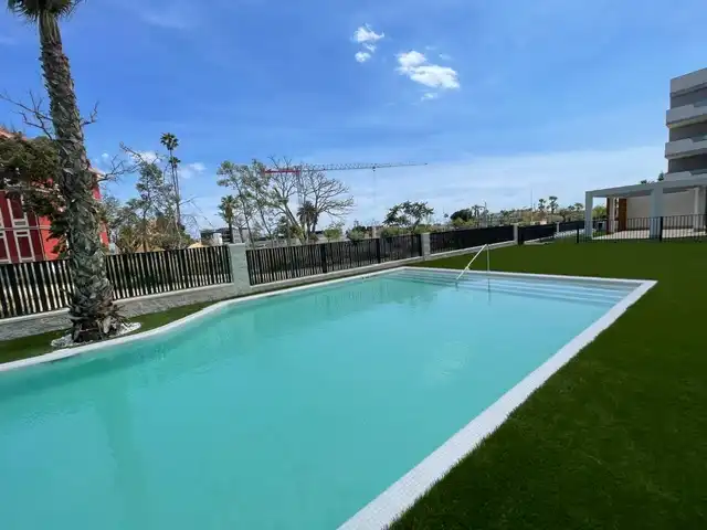 Piscina de Piso de alquiler en Sant Joan d'Alacant con Aire acondicionado, Calefacción y Terraza