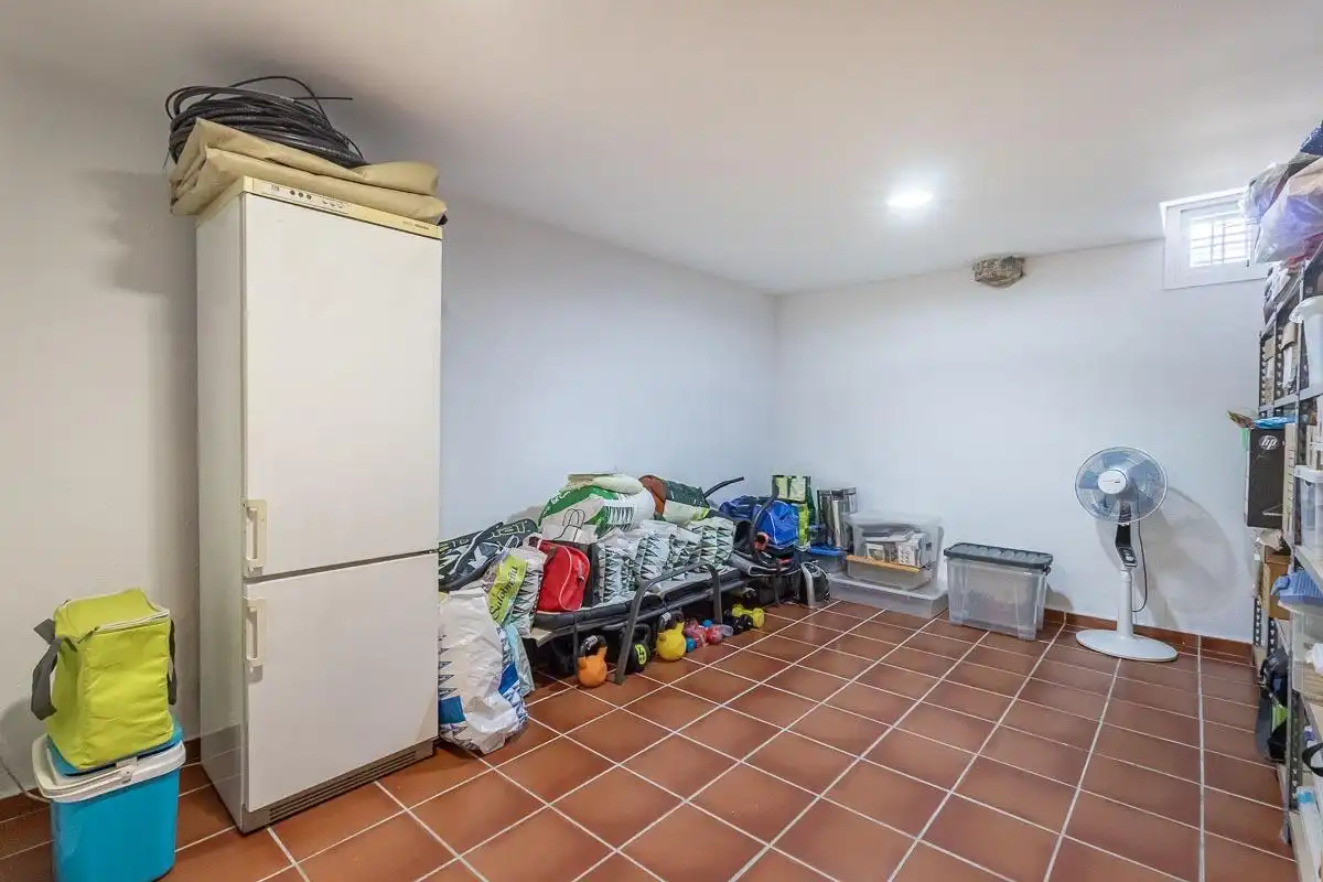 Casa adosada en venta en Granada con Calefacción, Jardín privado y Terraza