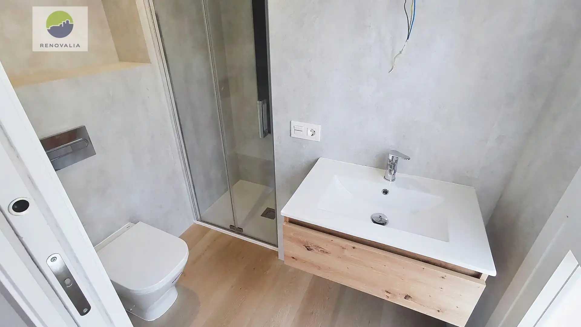 Bany de Pis en venda en Granada
