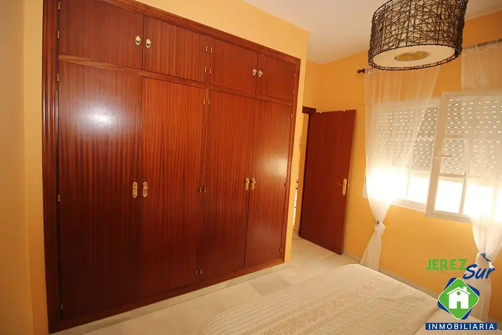 Habitación de Casa adosada en venta en Jerez de la Frontera con Aire acondicionado, Calefacción y Terraza