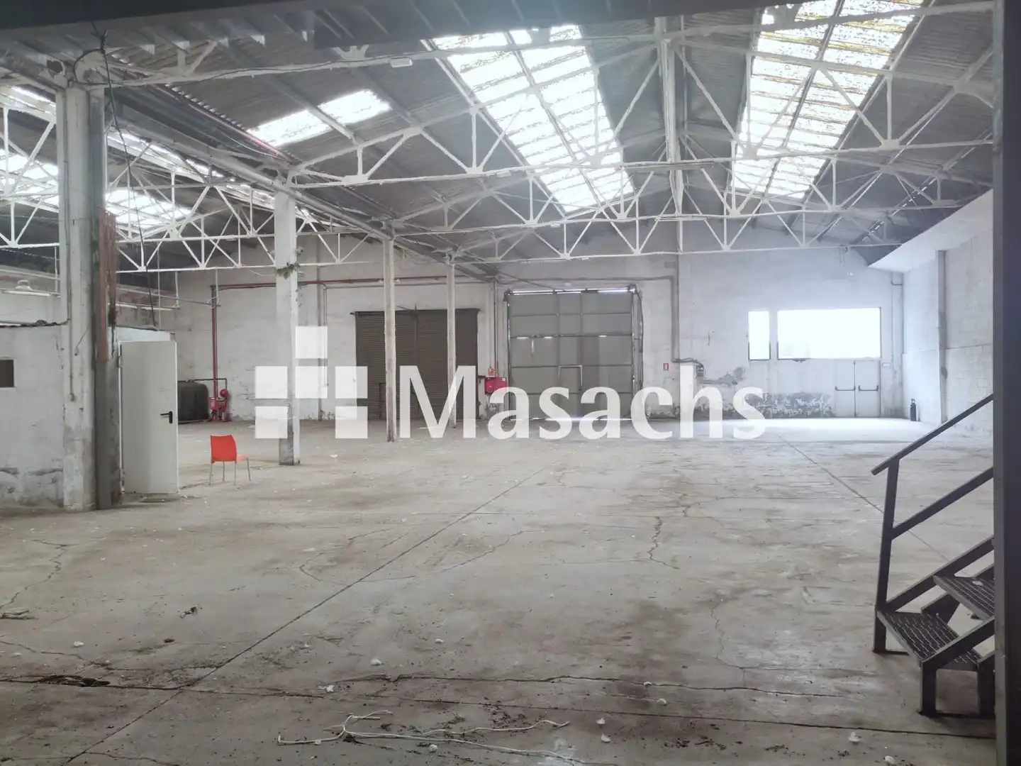 Außenansicht von Fabrikhallen zur Miete in Tarragona