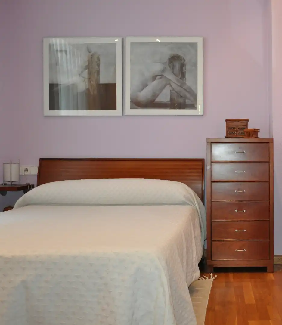 Habitación de Apartamento en venta en Valencia con Aire acondicionado, Calefacción y Horno
